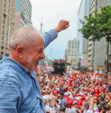 Lula wins Brazilian election. Bolsonaro has not conceded