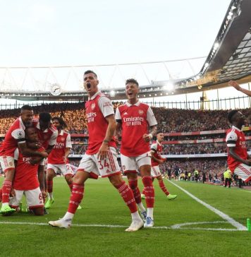 Arsenal a învins-o pe Liverpool şi a revenit pe primul loc în Premier League