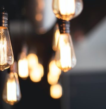 Electrica Furnizare a anunțat unii clienți că va întârzia facturile