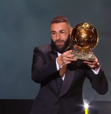 Karim Benzema a cucerit trofeul Balonul de Aur