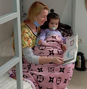 Centrul „Blue Dot Sector 3” oferă sprijin copiilor și familiilor de refugiați din Ucraina