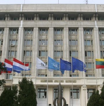 MApN: Rachetele care au traversat spaţiul aerian al Republicii Moldova, cel mai probabil lansate din Crimeea