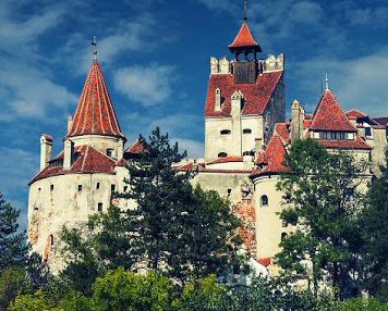 Elon Musk și mulți alți miliardari și vedete, petrecere privată în România, la Castelul Bran