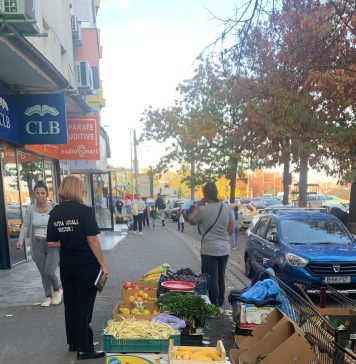 Zeci de amenzi în Sectorul 2 pentru comerț stradal neautorizat