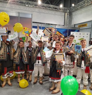 Concurs de desen și eseuri, cu tema „Vacanța mea perfectă în România”, la standul Ministerului Antreprenoriatului și Turismului de la Târgul de Turism al României Romexpo