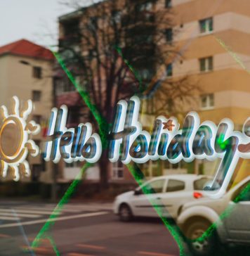 Hello Holidays se extinde în afara Bucureștiului și deschide o agenție la Sibiu, orașul de plecare pentru noi curse charter în 2023