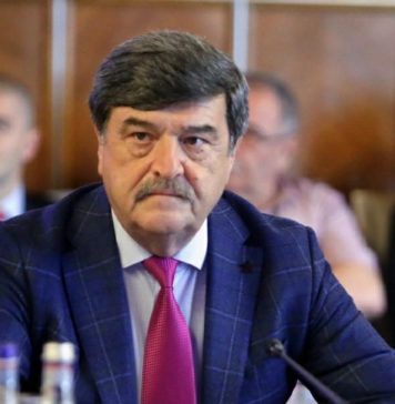 Prefectul Capitalei îi cere primarului general să întocmească un program de consolidare a clădirilor cu risc seismic