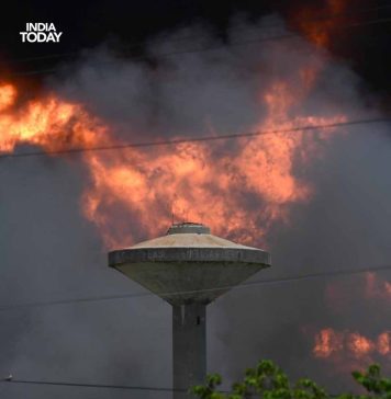 Un depozit petrolier din regiunea Rusiei Briansk, în flăcări lângă granița cu Ucraina