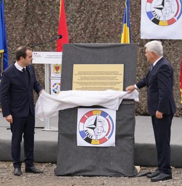 Romanian DefMin Tilvar, French DefMin Lecornu open CDBG headquarters at Cincu