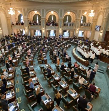 A început Conferinţa internaţională ”Femeile parlamentare din România”. Participă președintele Iohannis, premierul Ciucă și Maia Sandu- FOTO