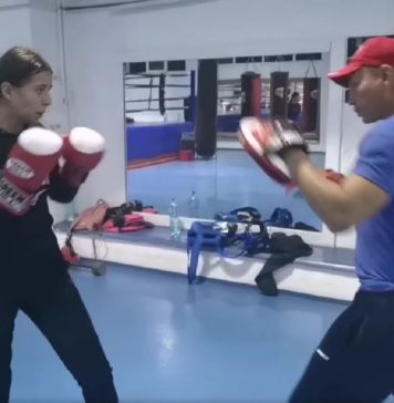 Alina Creţu s-a calificat în sferturile Mondialelor de Box pentru tineret