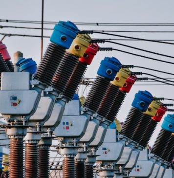 Romania’s electricity import up 513 GWh in 2021, export up 1,106 GWh
