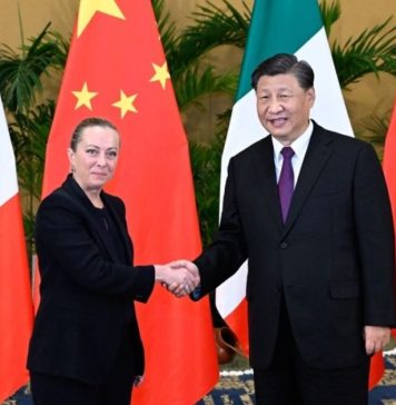 Xi Jinping met Giorgia Meloni at the G20 and invited her to Beijing