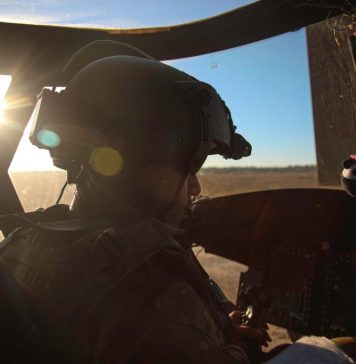 Cu elicopterul la mănăstire: Trafic oprit pentru directorul editurii „Lumea credinței”, sosit la mănăstirea Lainici pe calea aerului