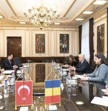 Minister of Defence Tilvar discusses regional security agenda with Turkish Ambassador