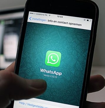 Utilizatorii WhatsApp îşi vor putea trimite mesaje singuri