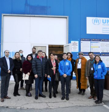 Prefectul Capitalei, vizită la Centrul pentru Refugiaţi de la Romexpo, alături de Reprezentantul Special pentru migraţie al Consiliului Europei