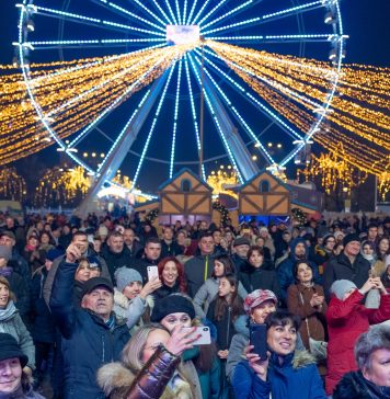 Ultima zi a Târgului de Crăciun din Bucureşti. Pe scenă vor urca Maria Gheorghiu şi Nicu Alifantis
