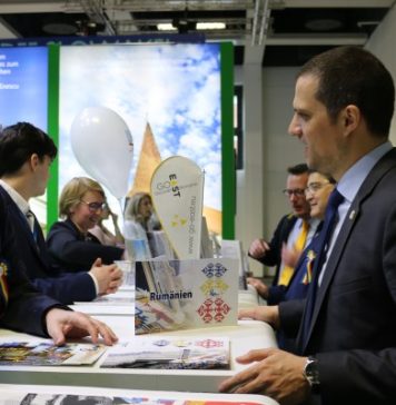 Cum s-a prezentat un secretar de stat în Ministerul Turismului la un briefing cu jurnalişti străini: Hello! Sorry? I don’t speak very well english, but my expectations is to be friendly! Sorry! Excuse me! I am sorry! Thank you, bye-bye!