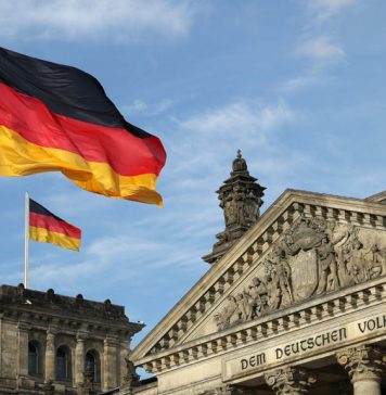 Germania a arestat 25 de presupuşi adepţi ai mişcării de extremă-dreapta Cetăţenii Reich-ului