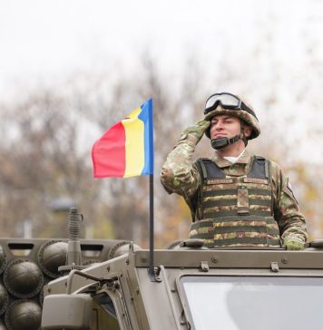 Photo | Romania National Day | Military parade starts at Bucharest Triumphal Arch