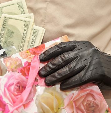 Ilfov: O femeie a fost prinsă în flagrant când primea bani. Pretindea că poate facilita o încadrare în M.A.I.