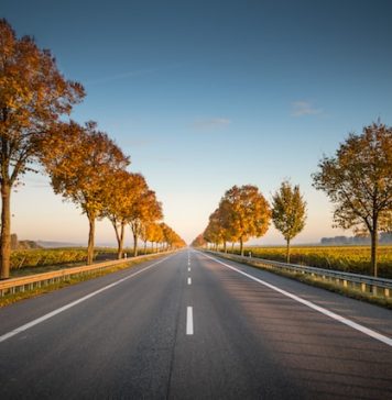 Agreement for building junction between two express roads from Romania and Hungary