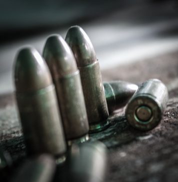 Ministrul apărării de la Kiev susţine că România a primit comenzi pentru furnizare de armament în Ucraina