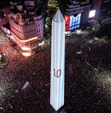 VIDEO | Milioane de argentinieni au sărbătorit la Buenos Aires al treilea titlu mondial câştigat de echipa Albiceleste