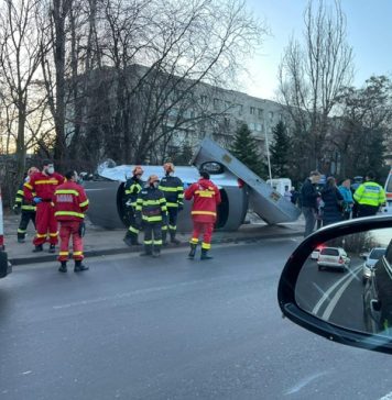 Accident pe Șoseaua Vitan-Bârzești din București. Două fete au fost lovite pe trotuar/ Traficul rutier este restricţionat – FOTO