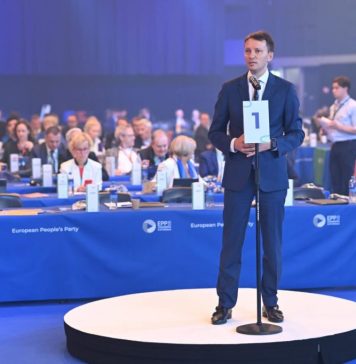 Siegfried Mureşan i-a cerut prim-ministrului Suediei păstrarea aderării României la spaţiul Schengen pe agenda Consiliului Uniunii Europene