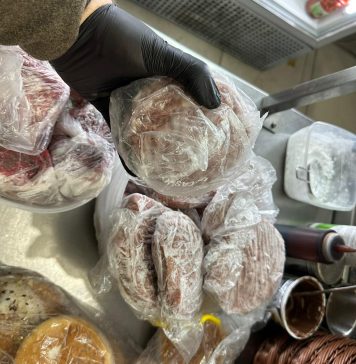 „Carne congelată aproape expirată, adusă de olandezi în România” | ANPC va sesiza Comisia Europeană