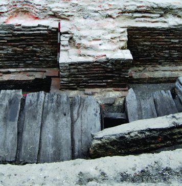 Străzi de lemn din vechiul Bucureşti, descoperite în Centrul Vechi – FOTO