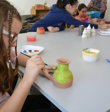 Primăria Sectorului 2 investeşte 4 milioane de lei într-un proiect de educaţie remedială şi de prevenire a abandonului şcolar