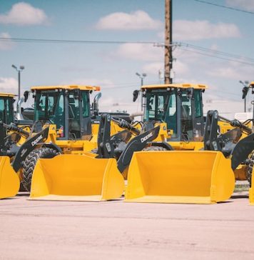 Spedition UMB constructor, one step away from working on entire Moldavia Highway