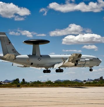 Aeronave din cadrul Forţei Aeropurtate NATO aterizează marţi la Bucureşti