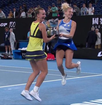 Perechea cehă Krejcikova/Siniakova şi-a păstrat titlul la dublu feminin, la Australian Open