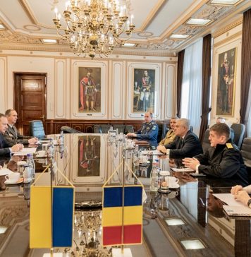 Romanian Defense Minister and Ukrainian ambassador meet in the wake of Kyiv helicopter crash