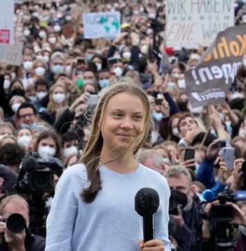 Greta Thunberg, after being released by the police: Climate protection is not a crime