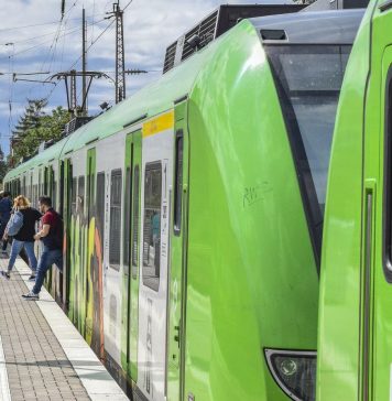 Zeci de mii de bilete de tren gratuite pentru tinerii francezi şi germani