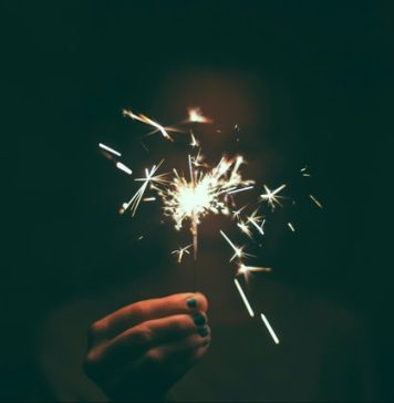 Un bărbat din București a murit la Revelionul artiștilor, organizat la un restaurant din Târgu Jiu