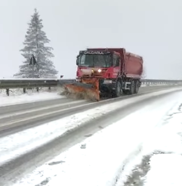 Cinci judeţe se află sub cod portocaliu de ninsori şi viscol. În București și Ilfov este cod galben – HARTĂ