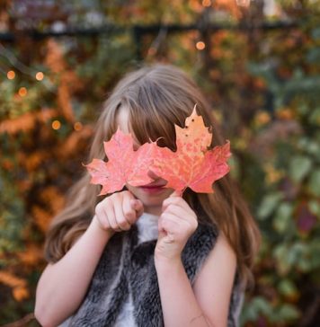 O fetiță de un an are corneea arsă după ce a fost expusă la raze UV într-un spital din București: „E ca şi când ar fi sudat fără ochelari”