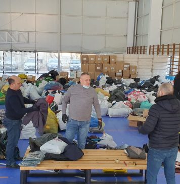 FOTO/ Peste 300 de persoane din Sectorul 4 au donat lucruri pentru sinistrații din Turcia
