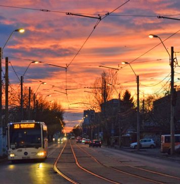 Autobuzele liniei 163 vor opri și în stația „Știrbei Vodă”, pe sensul spre „Piața Operei”