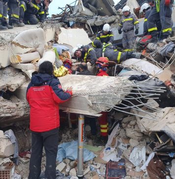 România trimite în Turcia încă o echipă de salvatori, 2 medici și 2 asistenți din cadrul UPU-SMURD