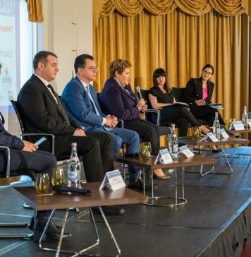 Oana Ozmen (PNL Bucuresti), la Romanian Sustainability Forum: Am anunțat depunerea în Parlament a primului proiect adresat producţiei de hidrogen verde şi hidrogen cu emisii scăzute din România