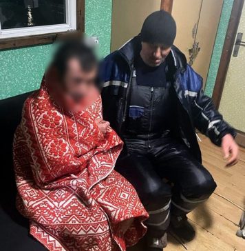 Poliţiştii de frontieră au salvat două persoane care s-au răsturnat cu o ambarcaţiune, în zona localităţii Cernavodă
