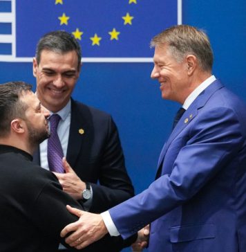 Iohannis conveys to Zelensky Romania’s support for peace formula