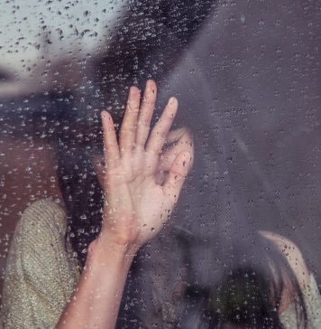 Profesor de atletism de la un club sportiv din Bucureşti, arestat pentru că ar fi agresat sexual o elevă